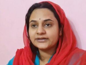 स्नैपी गर्ल सपना चौधरी अपना घर छोड़ क्यों रह रहीं है किराए से ? उनकी जिंदगी में डालें नजर…